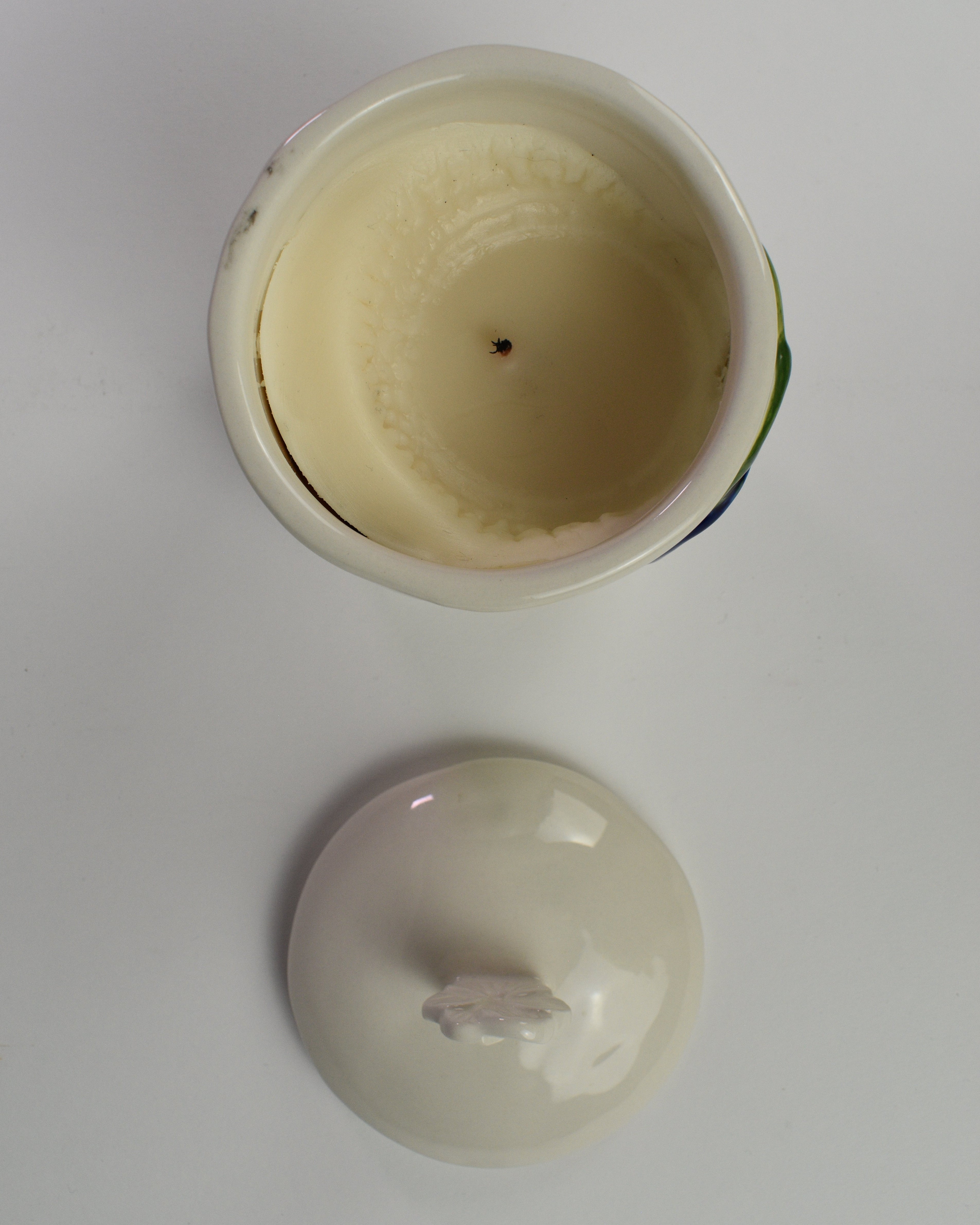 Anthropologie Ceramic Flower Candle