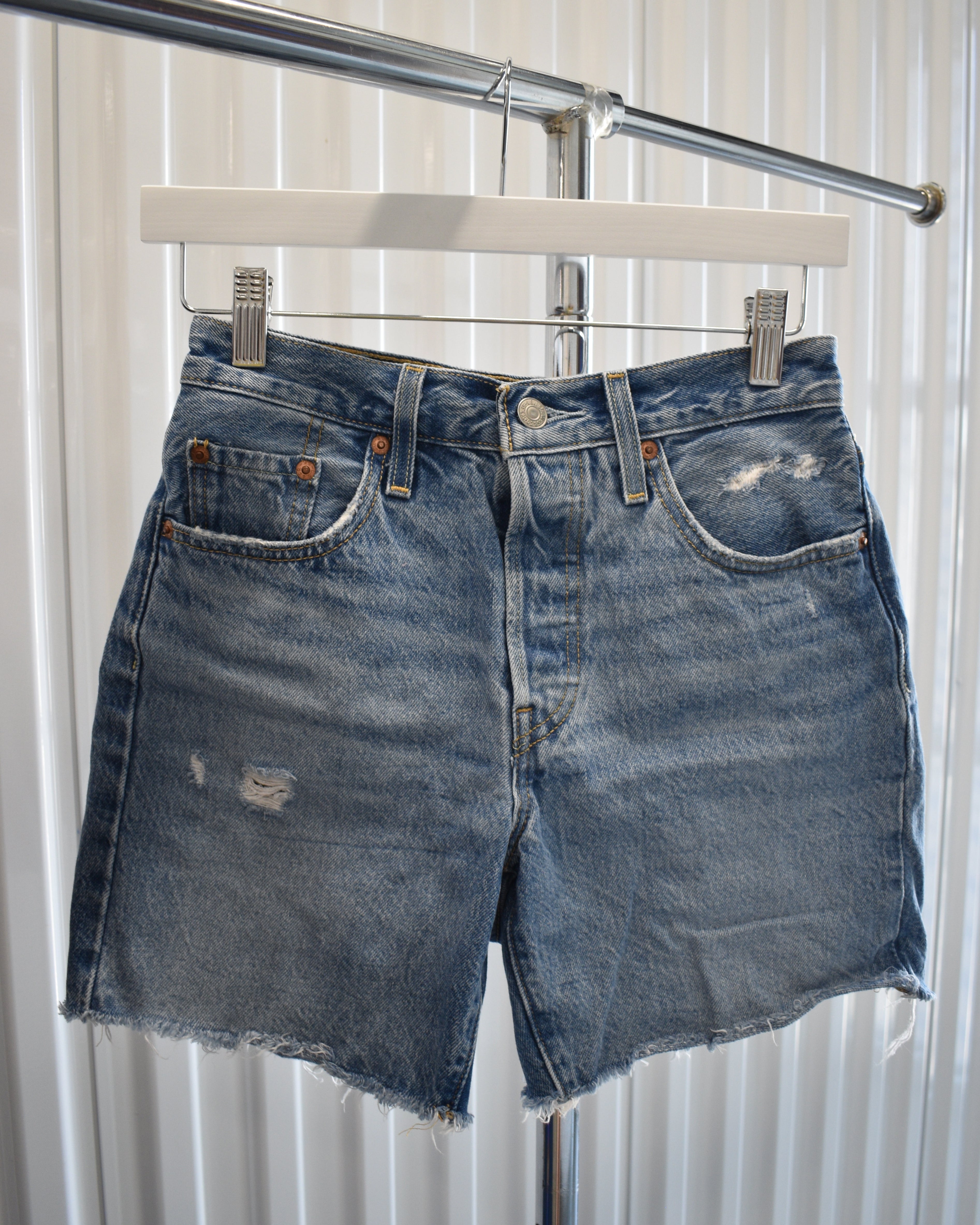 Levi's Mid Thigh Jean Shorts