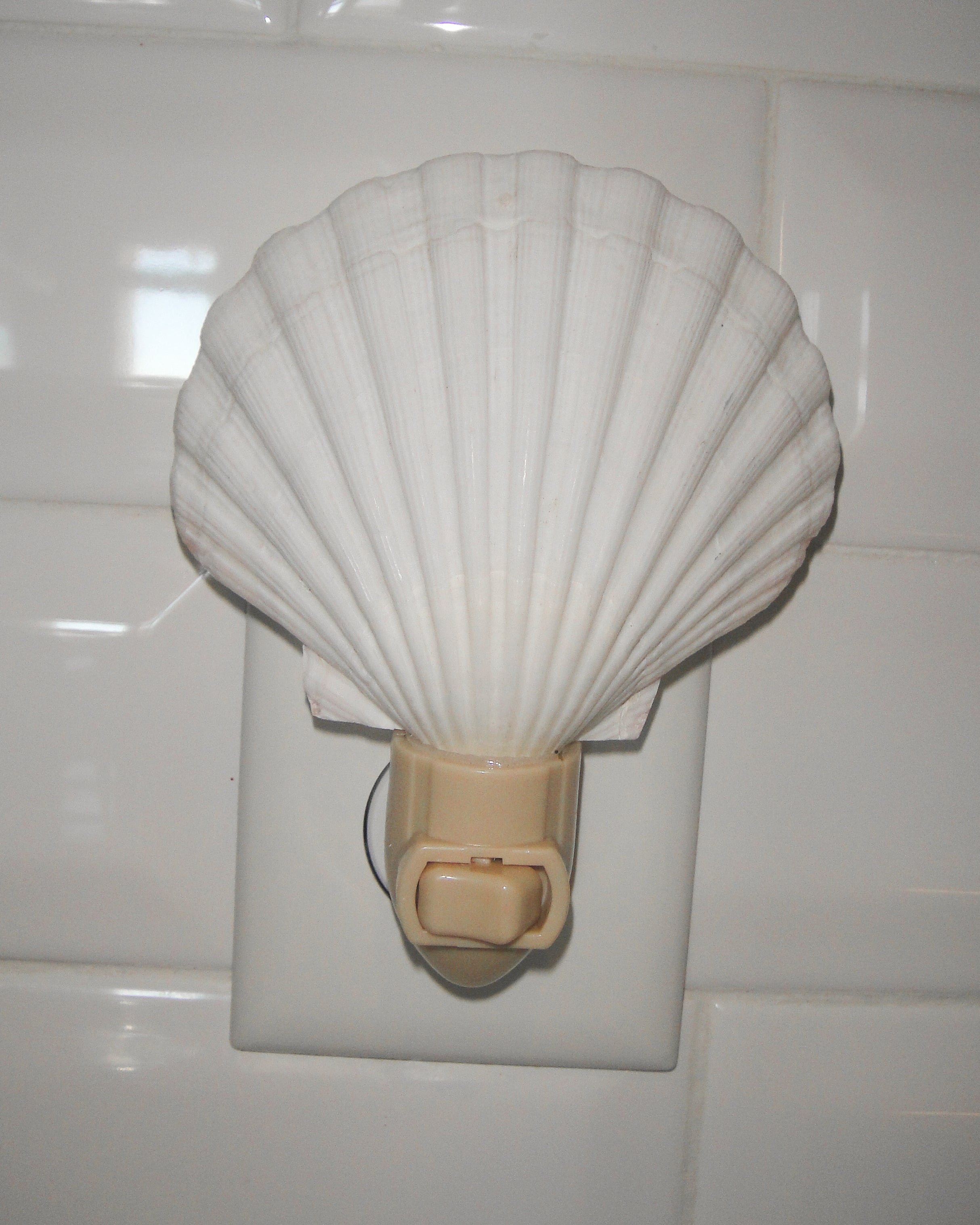 Irish Cup Night Light